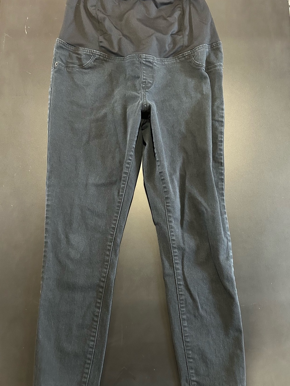Maternity Skinny Jeans in Black - Stretch Support